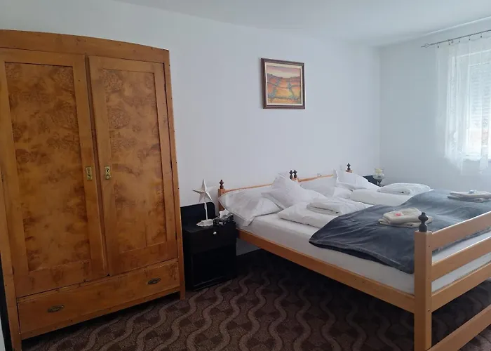 Apartment Topole 2 *